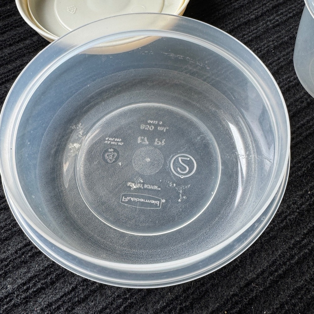 Rubbermaid Servin Saver Food Storage Containers Almond 4pc Set #2 #6 #1 Round - Picture 2 of 16